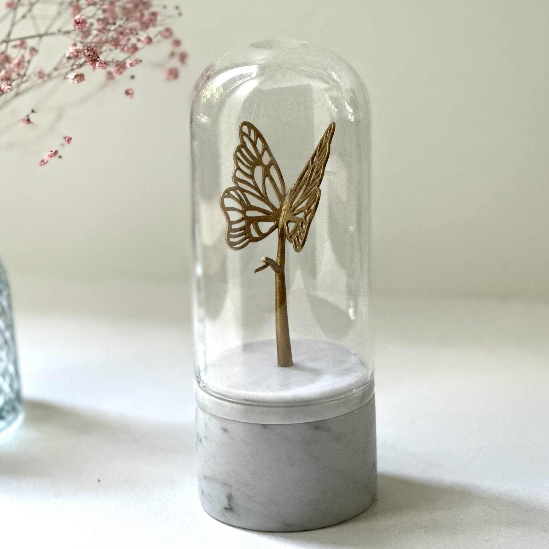 Mini stolp urn met vlinder
